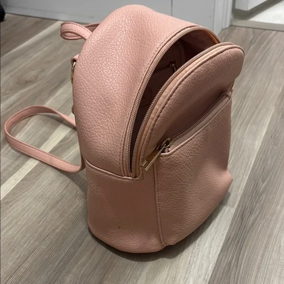 Pink Leather Backpack - Picture 6 of 6